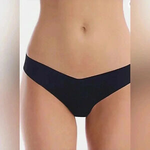 NWT lot of 4 commando black lightweight stretch thong/hipster panty underwear M